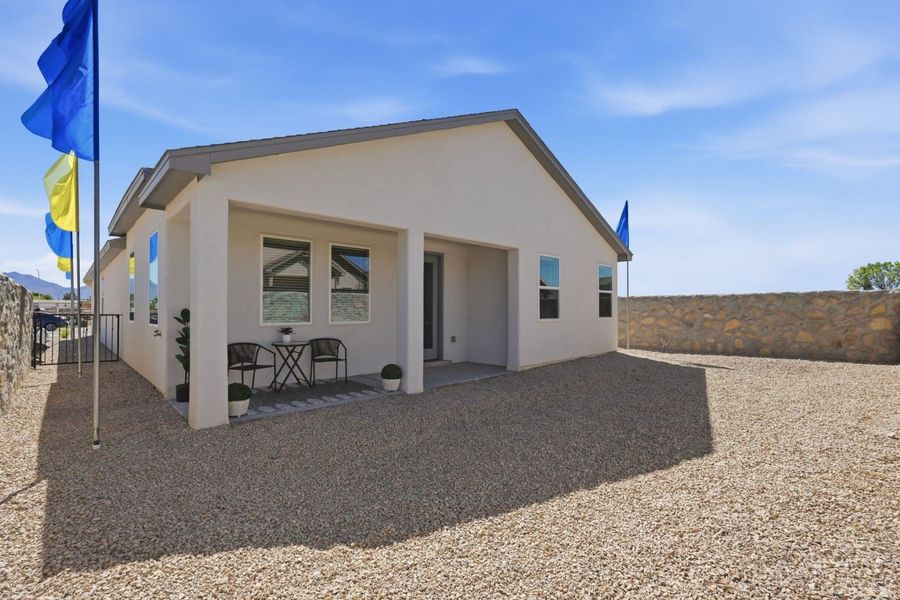 Representative exterior details of a home built from the Santa Rosa by Hakes Brothers in Paseo Del Este, El Paso (Image 4).