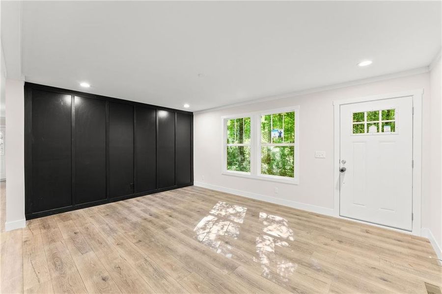 Spacious, unfurnished interior of a new home in , Talking Rock (Image 9).