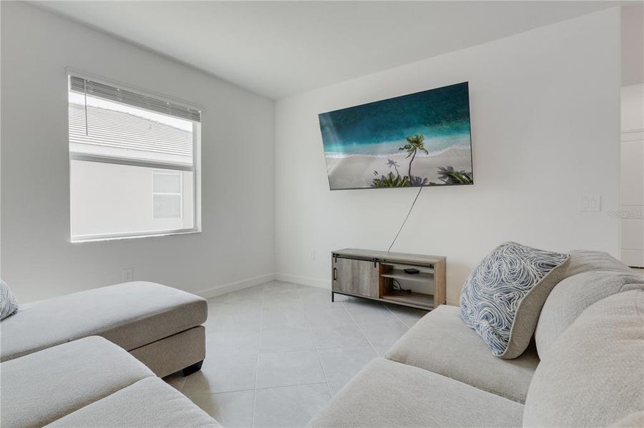 Furnished interior view inside a new home in , Alva (Image 14).