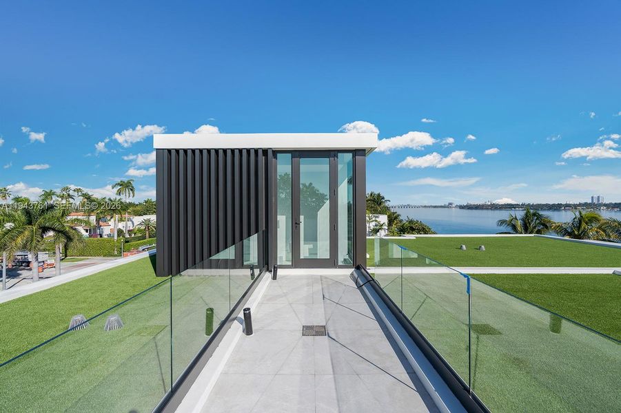 Community amenities in , Miami Beach (Image 48).