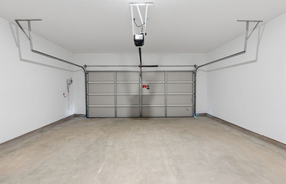 Spacious, unfurnished interior of a new home in Sonterra, Jarrell (Image 18). Spacious, unfurnished interior of a new home in Sonterra, Jarrell (Image 18).