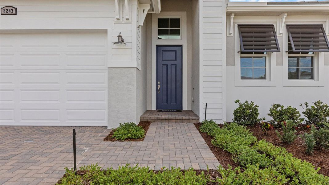 Exterior details and patio area of a home in , Port St. Lucie (Image 20).