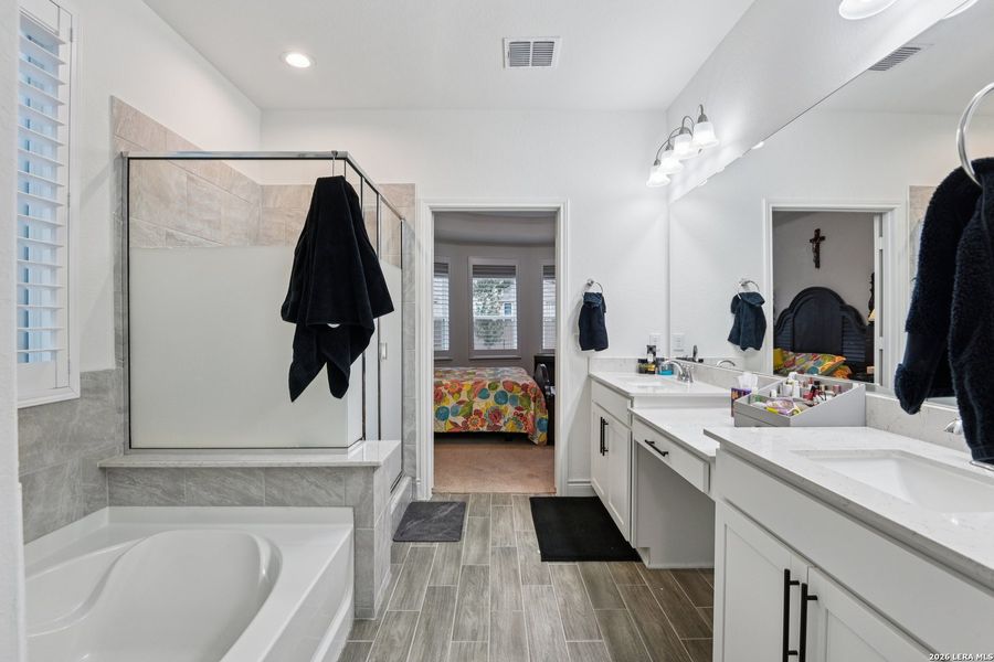 Furnished interior view inside a new home in Davis Ranch, San Antonio (Image 29).