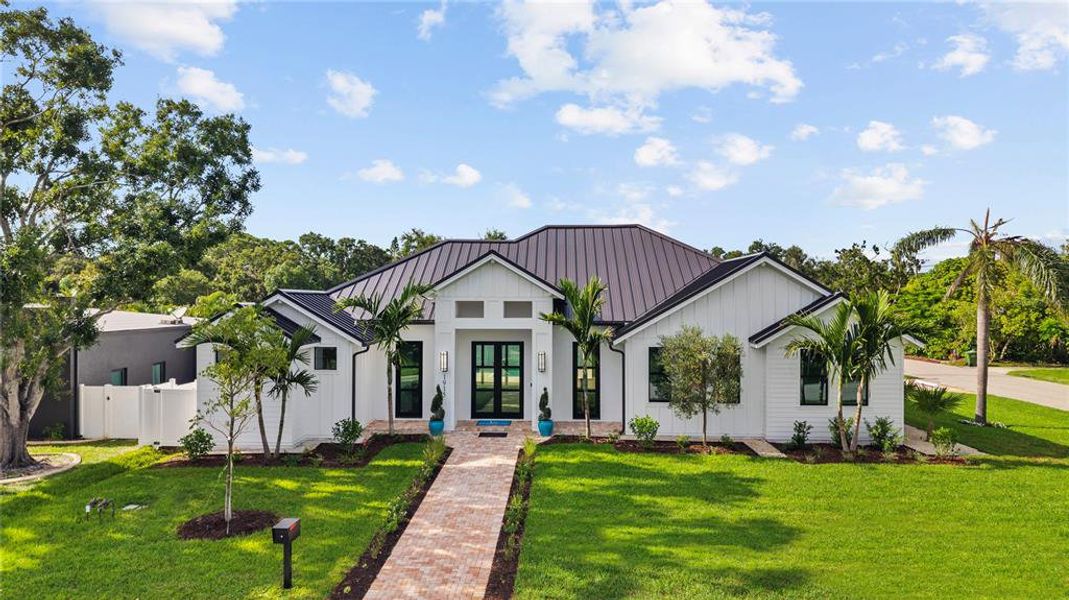 Front Elevation - Tulip Dr