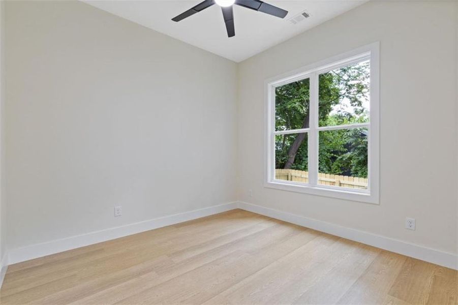 Spacious, unfurnished interior of a new home in , Atlanta (Image 15).