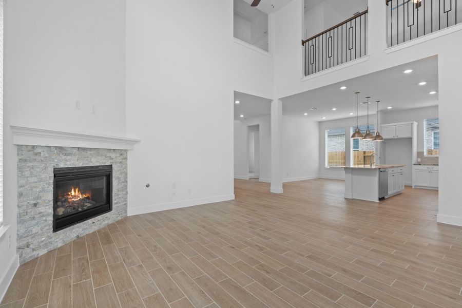 Spacious, unfurnished interior of a new home in Attwater, Waller (Image 21).