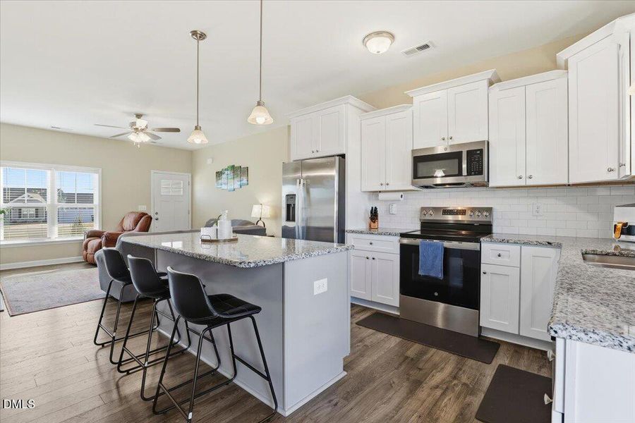 27-4213 Fairlawn Dr-27