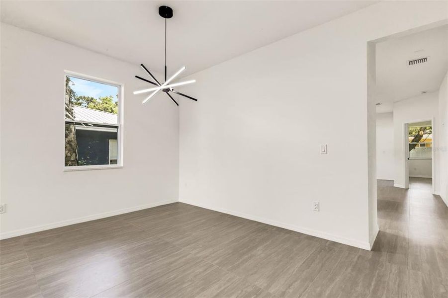 Spacious, unfurnished interior of a new home in , Tampa (Image 62).