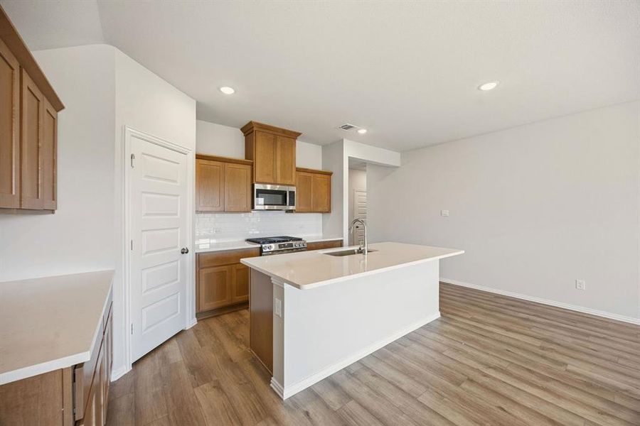 7-web-or-mls-547-frst-hvn-dr 7-web-or-mls-547-frst-hvn-dr