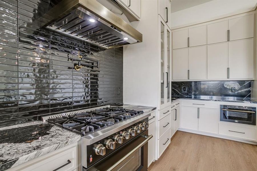 Furnished interior view inside a new home in , Cresson (Image 8).