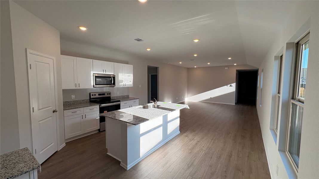Furnished interior view inside a new home in Dove Crossing, Navasota (Image 3).