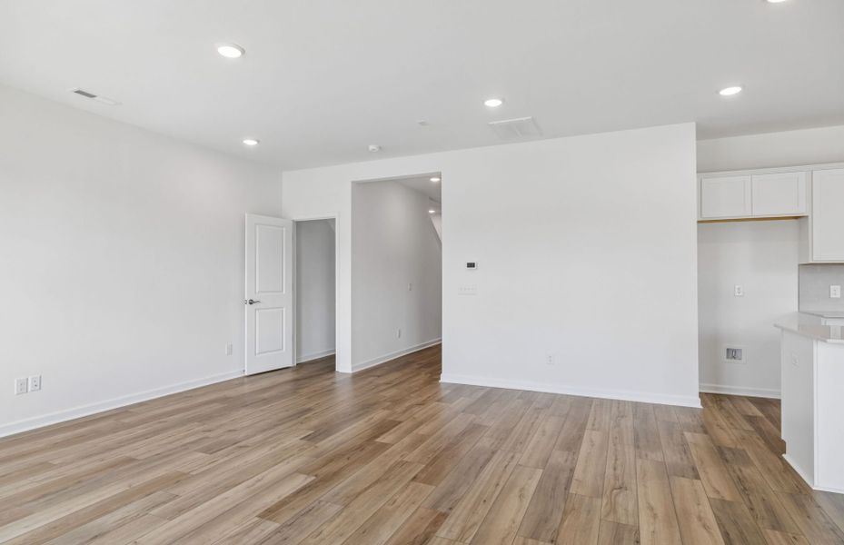 Spacious, unfurnished interior of a new home in Highlands of Carter's Station, Columbia (Image 40).