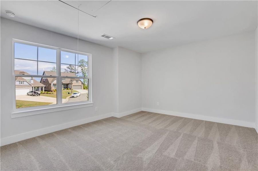 Spacious, unfurnished interior of a new home in Cambridge, Flowery Branch (Image 43). Spacious, unfurnished interior of a new home in Cambridge, Flowery Branch (Image 43).
