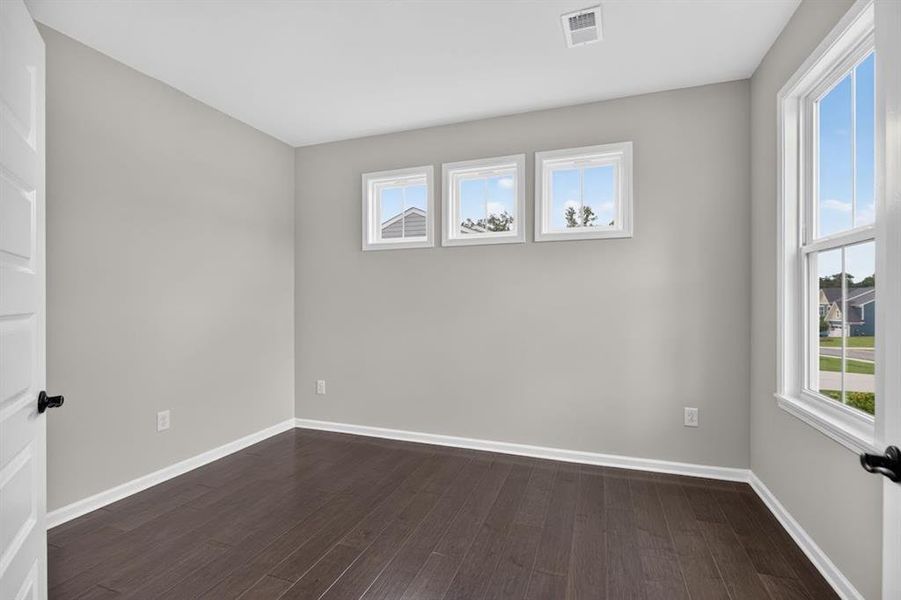 Spacious, unfurnished interior of a new home in Pickens Bluff, Hiram (Image 26).