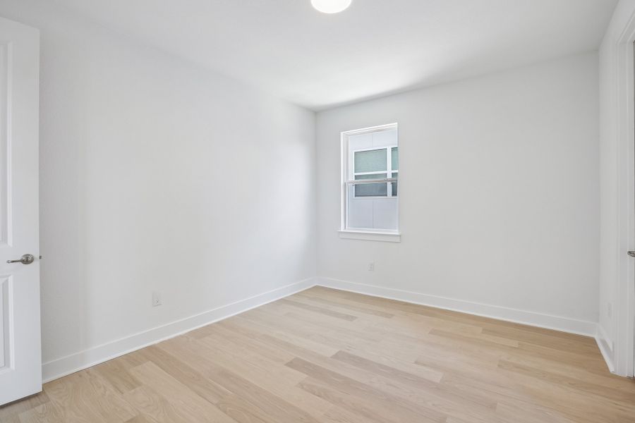 Spacious, unfurnished interior of a new home in Foxfield, Austin (Image 29).