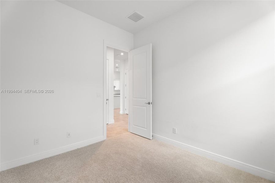 Spacious, unfurnished interior of a new home in , Port St. Lucie (Image 27).