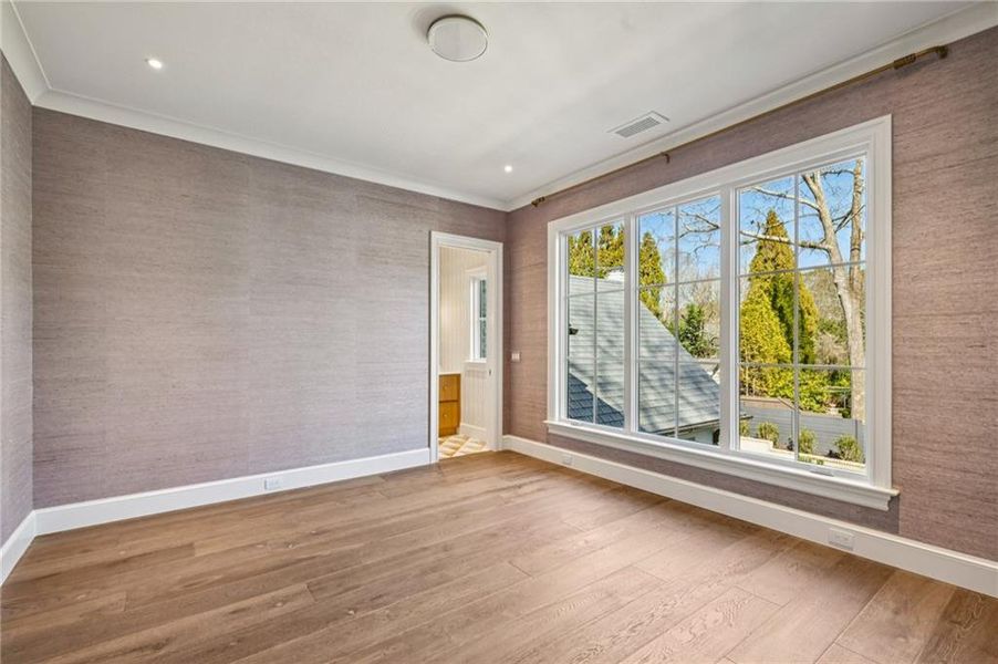 Spacious, unfurnished interior of a new home in , Atlanta (Image 28). Spacious, unfurnished interior of a new home in , Atlanta (Image 28).