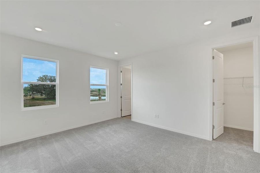 Spacious, unfurnished interior of a new home in Shores at Mirada, San Antonio (Image 23).