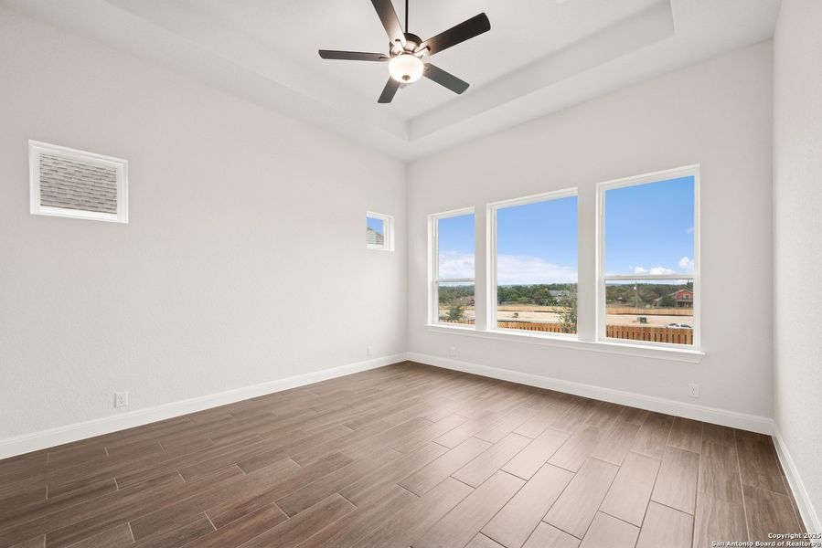 Spacious, unfurnished interior of a new home in Windsong - Reserve Series, Boerne (Image 21). Spacious, unfurnished interior of a new home in Windsong - Reserve Series, Boerne (Image 21).