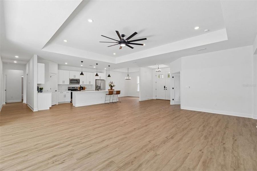 Spacious, unfurnished interior of a new home in , Weeki Wachee (Image 56).