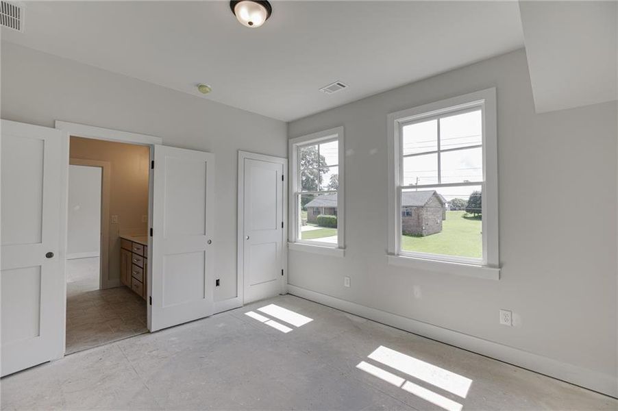 Spacious, unfurnished interior of a new home in , Buford (Image 24).