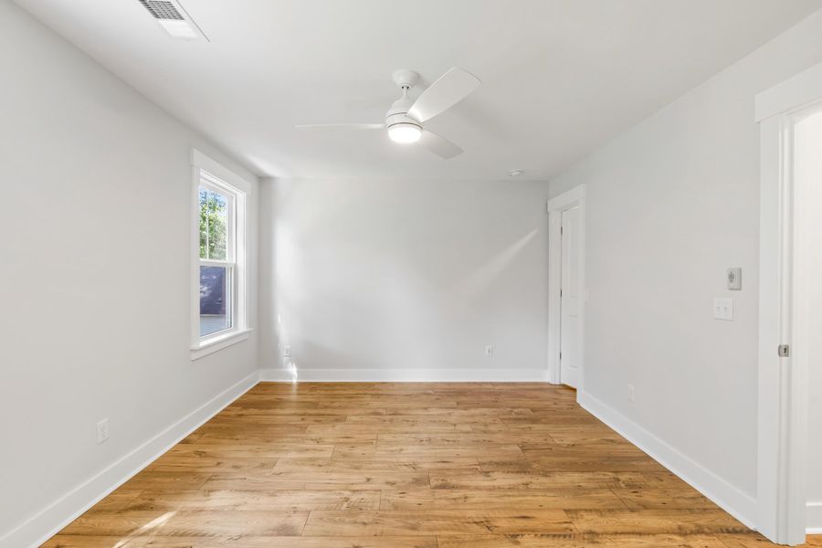 Spacious, unfurnished interior of a new home in , Charleston (Image 21).