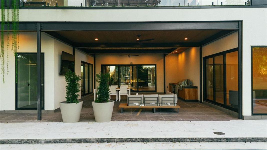 Exterior details and patio area of a home in , Dallas (Image 2).