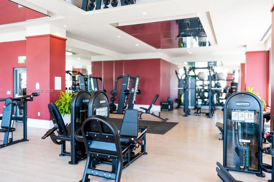 Community amenities in , Miami (Image 7).