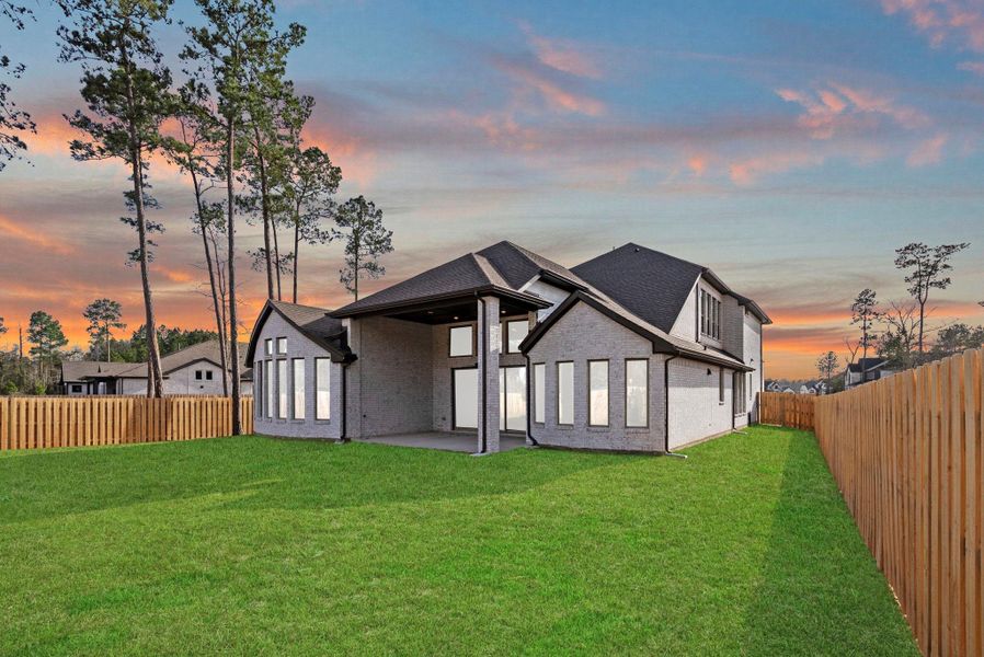 Exterior details and patio area of a home in Colton, Todd Mission (Image 3).