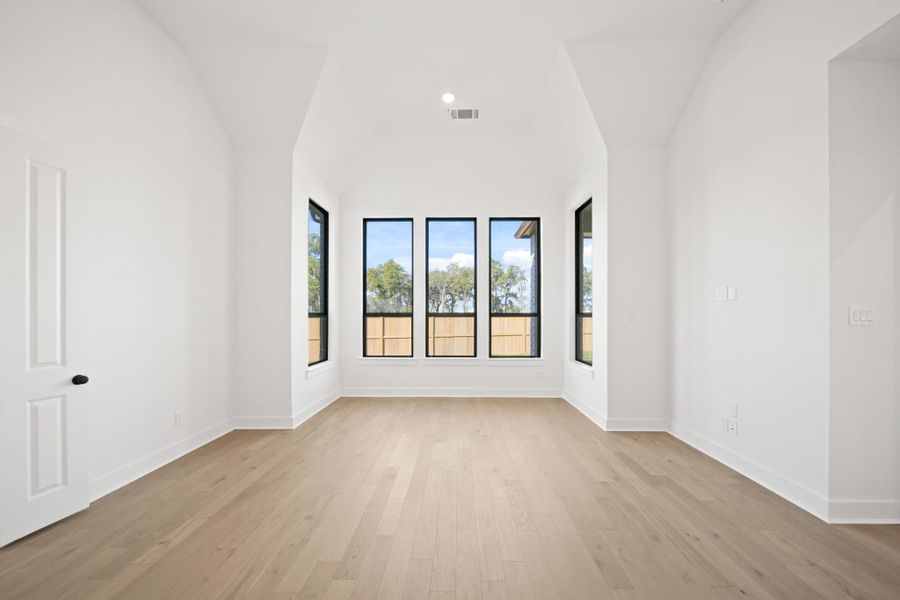 Spacious, unfurnished interior of a new home in Sienna, Missouri City (Image 15). Spacious, unfurnished interior of a new home in Sienna, Missouri City (Image 15).