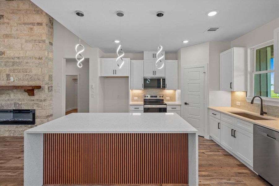 Furnished interior view inside a new home in , Leonard (Image 9).
