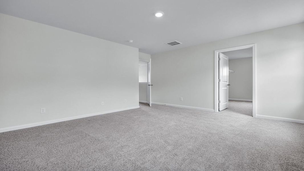 Spacious, unfurnished interior of a new home in Hillcrest, Ravenel (Image 39).