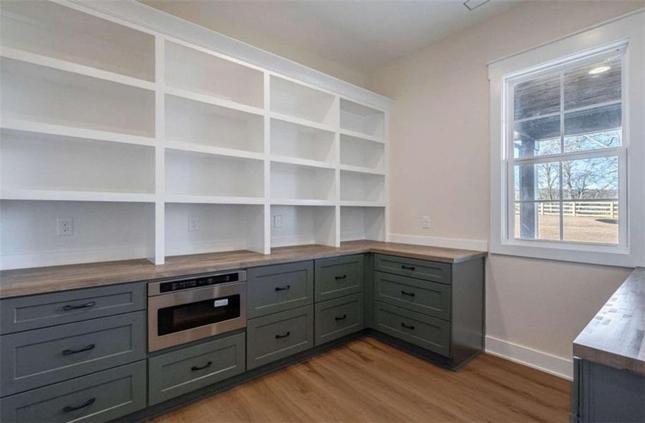 Furnished interior view inside a new home in , Monroe (Image 11).