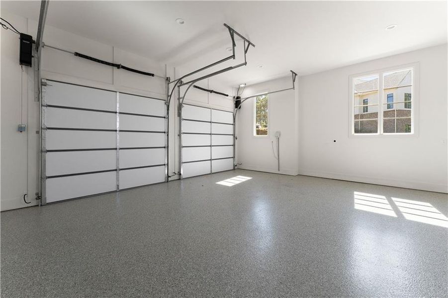 Spacious, unfurnished interior of a new home in , Dahlonega (Image 58).