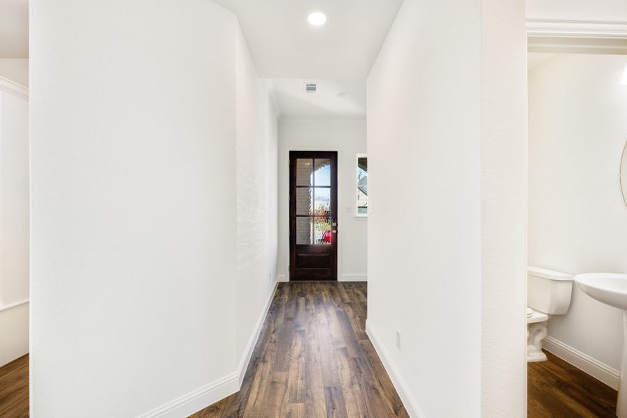 Spacious, unfurnished interior of a new home in Reunion, Rhome (Image 17). Spacious, unfurnished interior of a new home in Reunion, Rhome (Image 17).