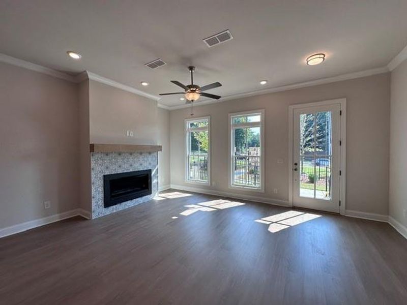 Spacious, unfurnished interior of a new home in Ward's Crossing Townhomes, Johns Creek (Image 19). Spacious, unfurnished interior of a new home in Ward's Crossing Townhomes, Johns Creek (Image 19).