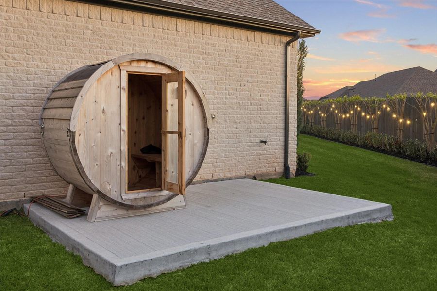 Exterior details and patio area of a home in , Katy (Image 26).