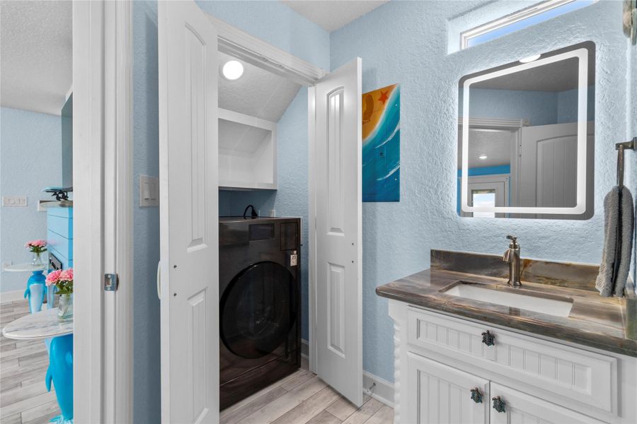 BRAND NEW $3,299.00 MSRP Samsung washer/dryer all-in-one combo.