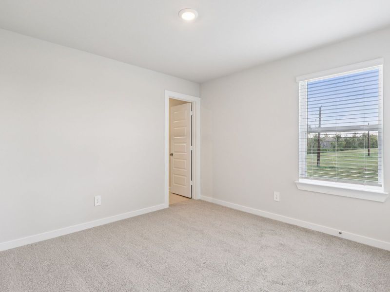 Spacious, unfurnished interior of a new home in Riviera Pines - Classic Series, Huffman (Image 18).