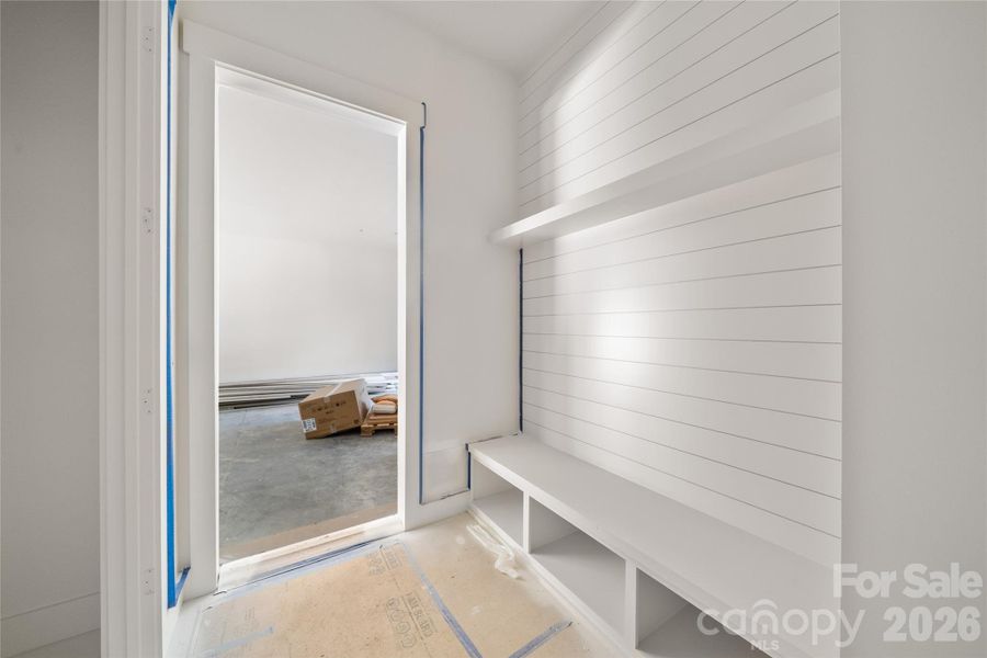 Garage/ garage side entry