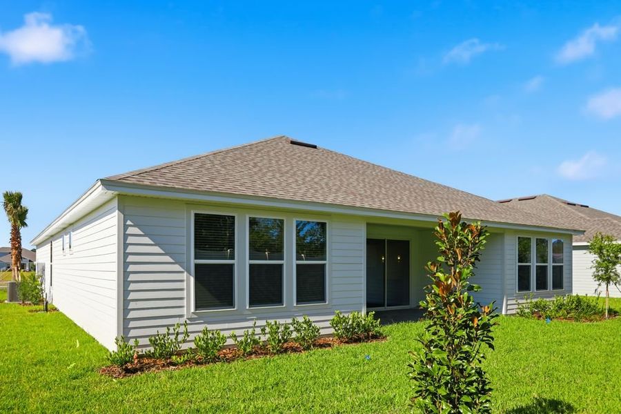 Exterior details and patio area of a home in Headwaters at Lofton Creek, Yulee (Image 4).
