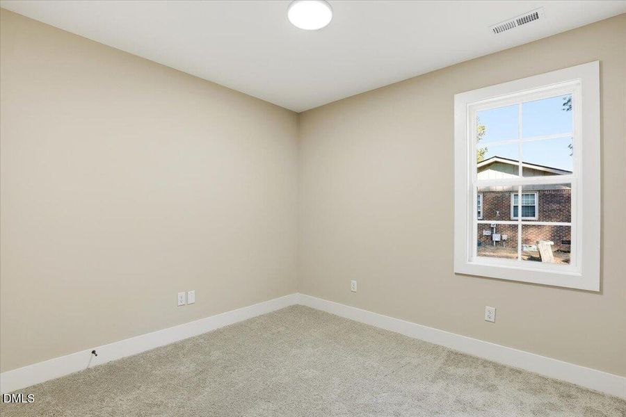 26-215 N Lumber St-26