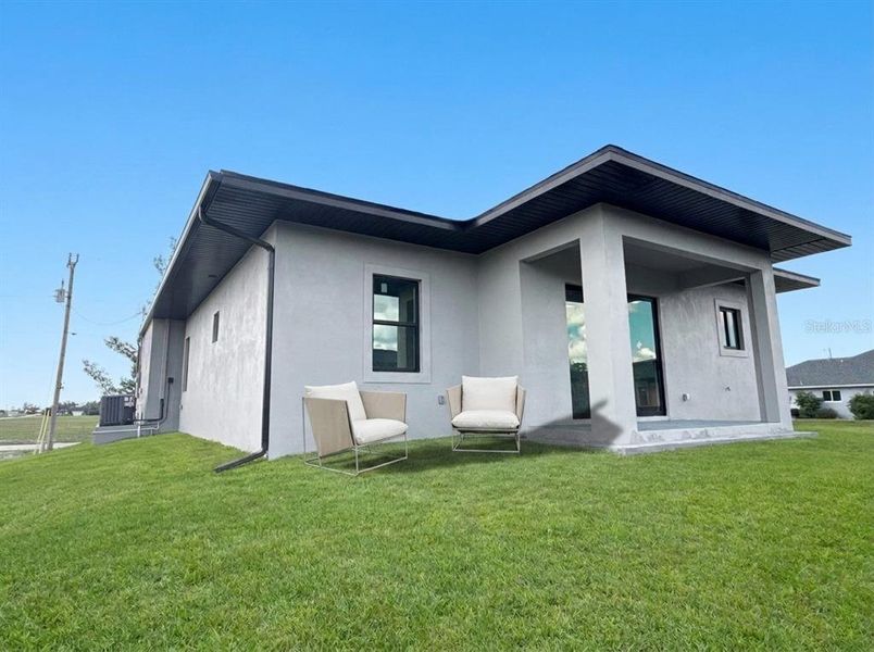 Exterior details and patio area of a home in , Cape Coral (Image 26). Exterior details and patio area of a home in , Cape Coral (Image 26).