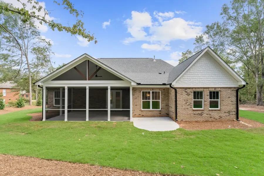 Image 5 of a home in Walker's Pointe.