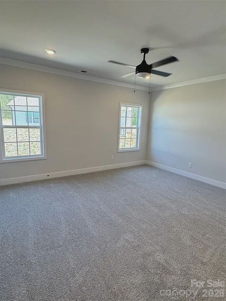 Spacious, unfurnished interior of a new home in Kerns Ridge, Salisbury (Image 17).
