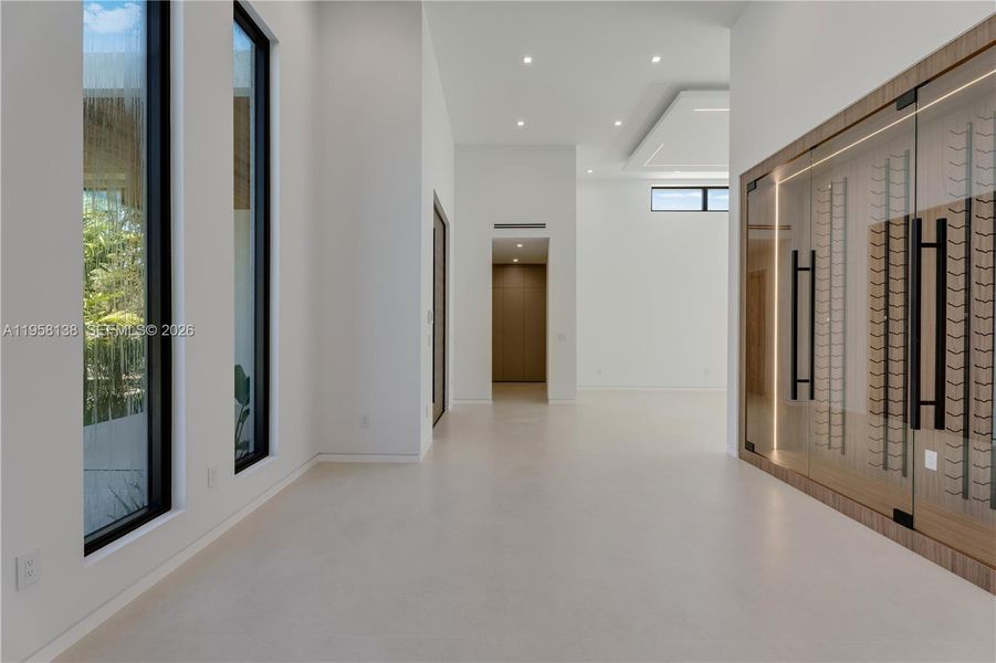 Spacious, unfurnished interior of a new home in , Miami (Image 47).