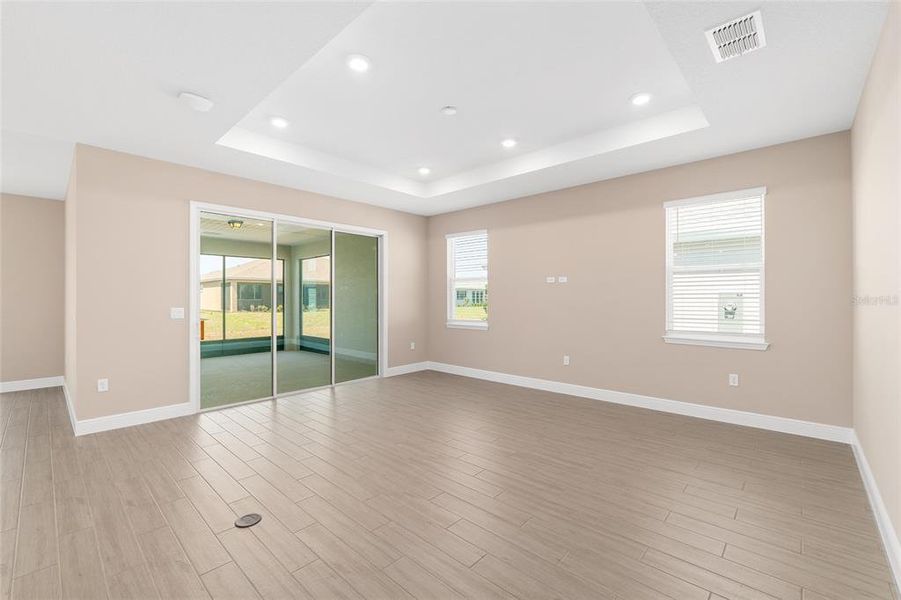 Spacious, unfurnished interior of a new home in , Ocala (Image 49).