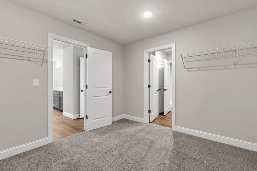 Spacious, unfurnished interior of a new home in , Lawrenceville (Image 27).