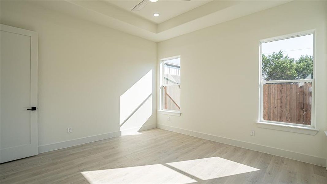 Spacious, unfurnished interior of a new home in , Granbury (Image 31).