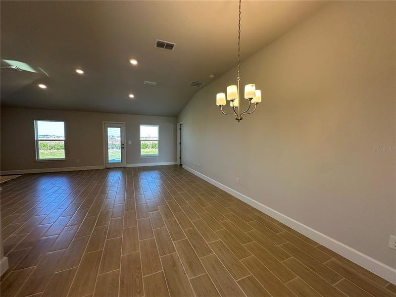 Spacious, unfurnished interior of a new home in , Oxford (Image 9).
